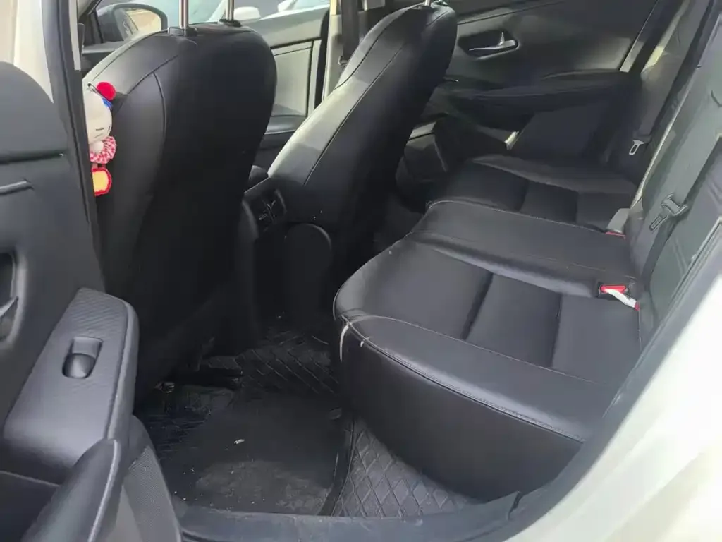 Nissan Sylphy 2023 из CN, фото 2