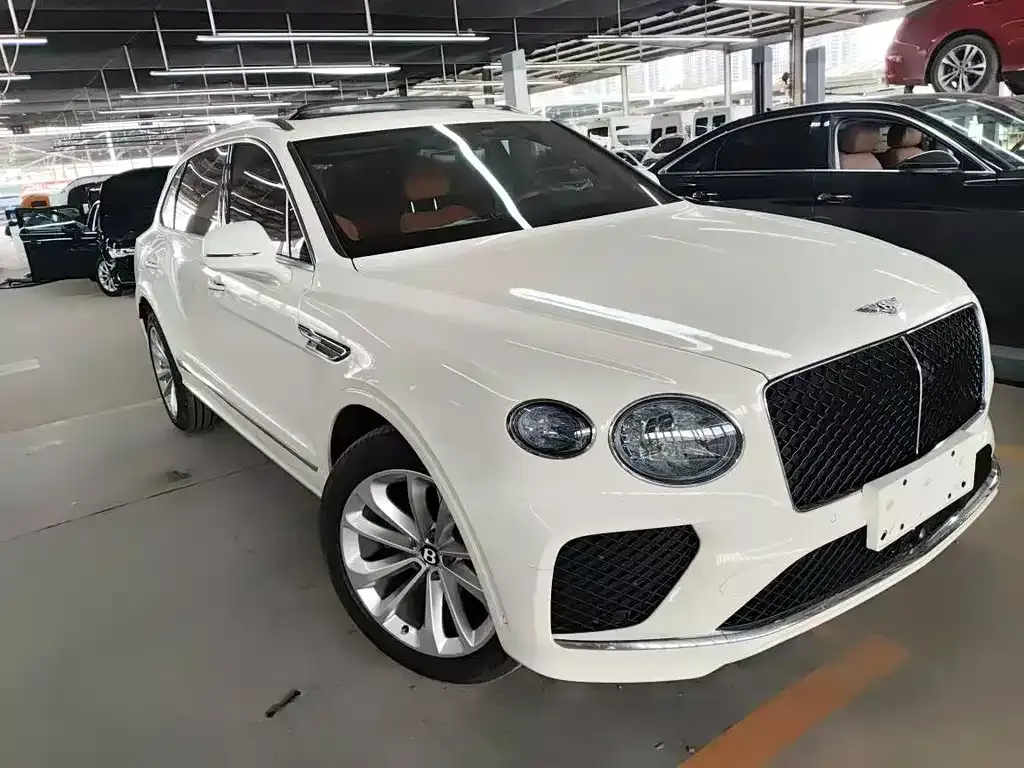 Bentley Bentayga — фото 6