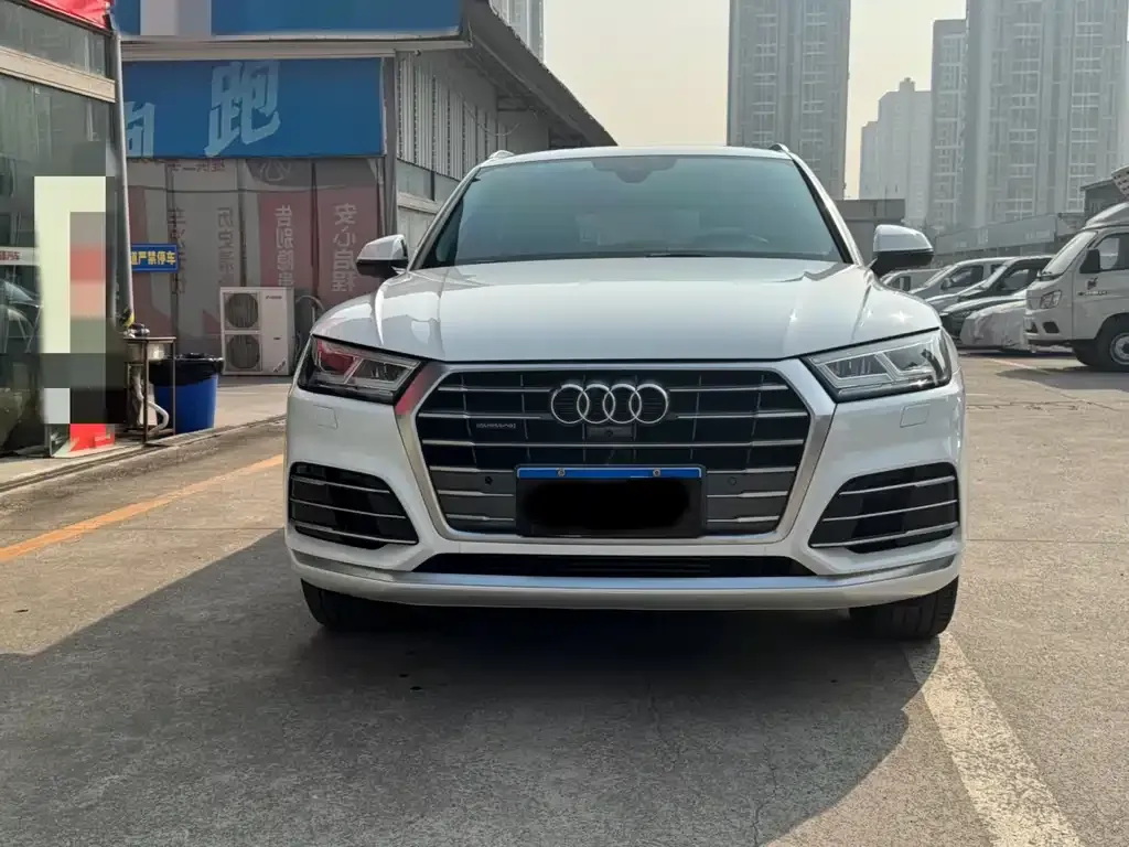 Audi Q5L 2021 из CN, фото 7