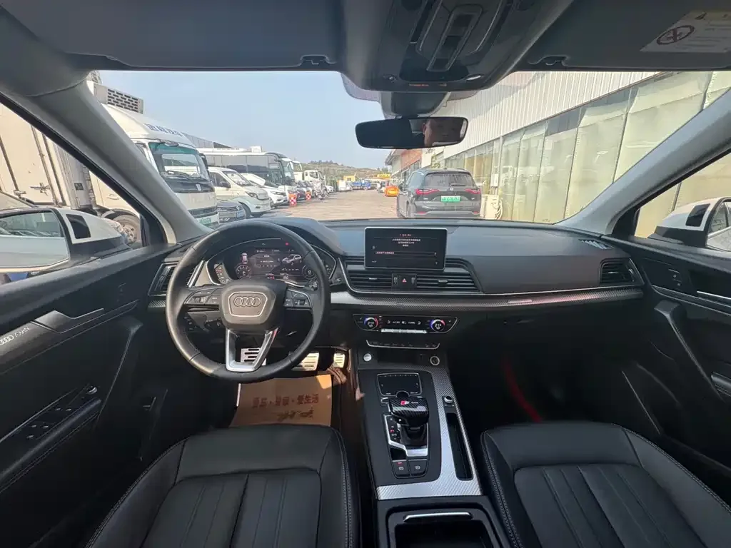 Audi Q5L 2021 из CN, фото 5