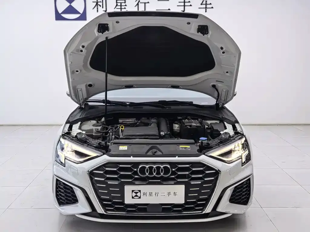 Audi A3 2023 из CN, фото 10