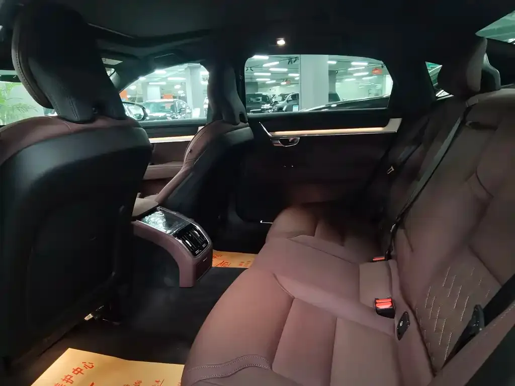 Volvo S90 2026 из CN, фото 2