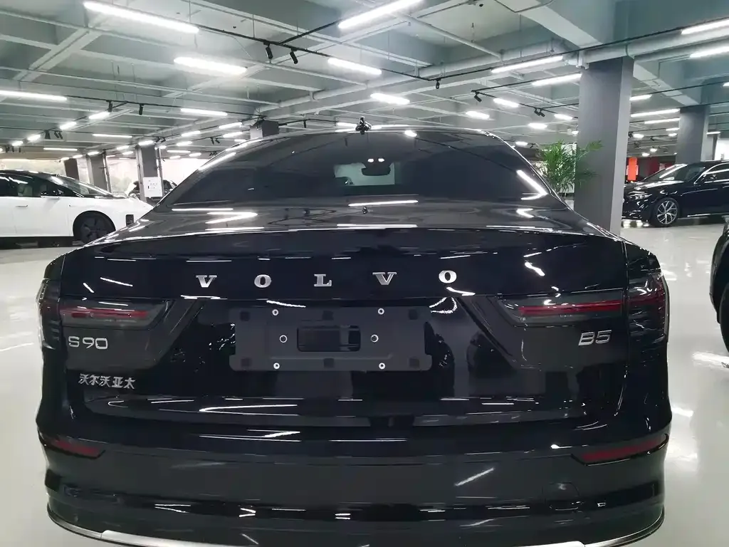 Volvo S90 2026 из CN, фото 4