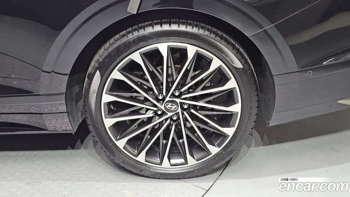 Hyundai Grandeur 2023 из KR, фото 3
