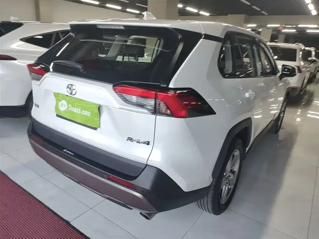 Toyota RAV4 2022 из CN, фото 7
