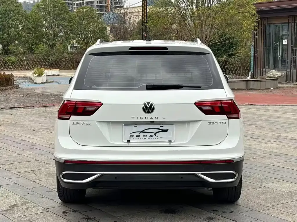 Volkswagen Tiguan L — фото 7
