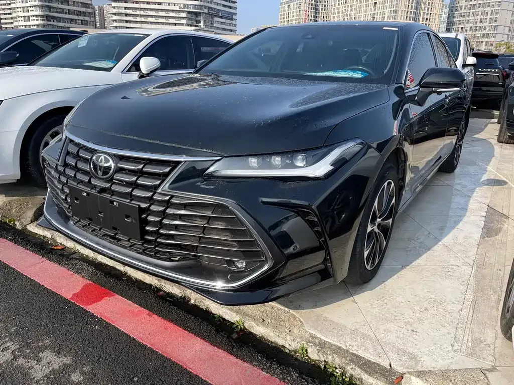 Toyota Avalon 2024 из CN, фото 1