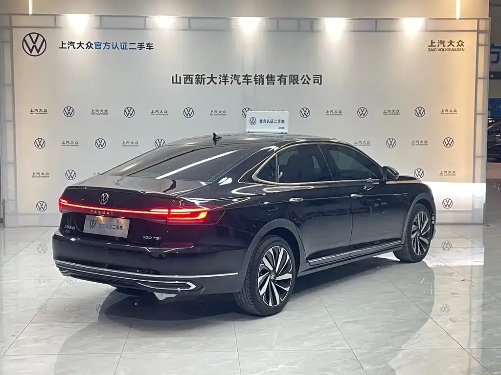 Volkswagen Passat — фото 8
