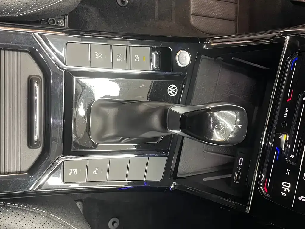Volkswagen Passat — фото 3