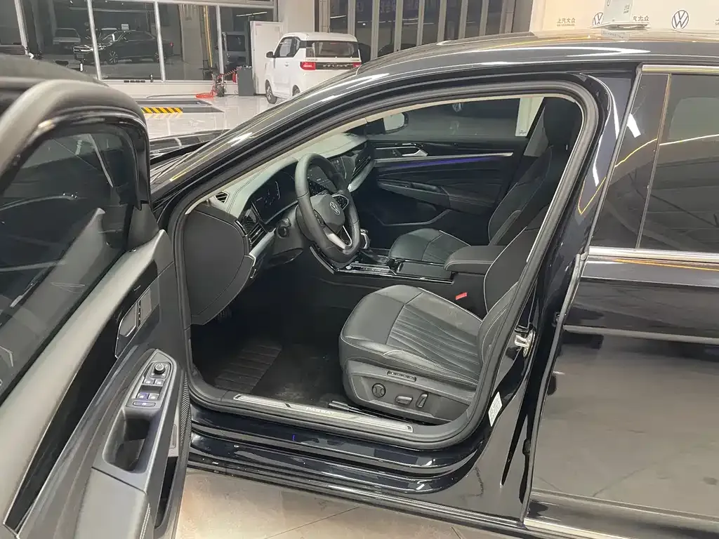Volkswagen Passat — фото 9