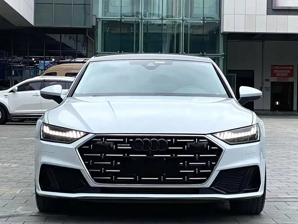 Audi A7L 2024 из CN, фото 5