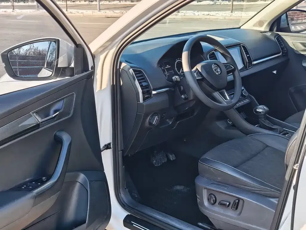 Skoda Karoq 2022 из CN, фото 7
