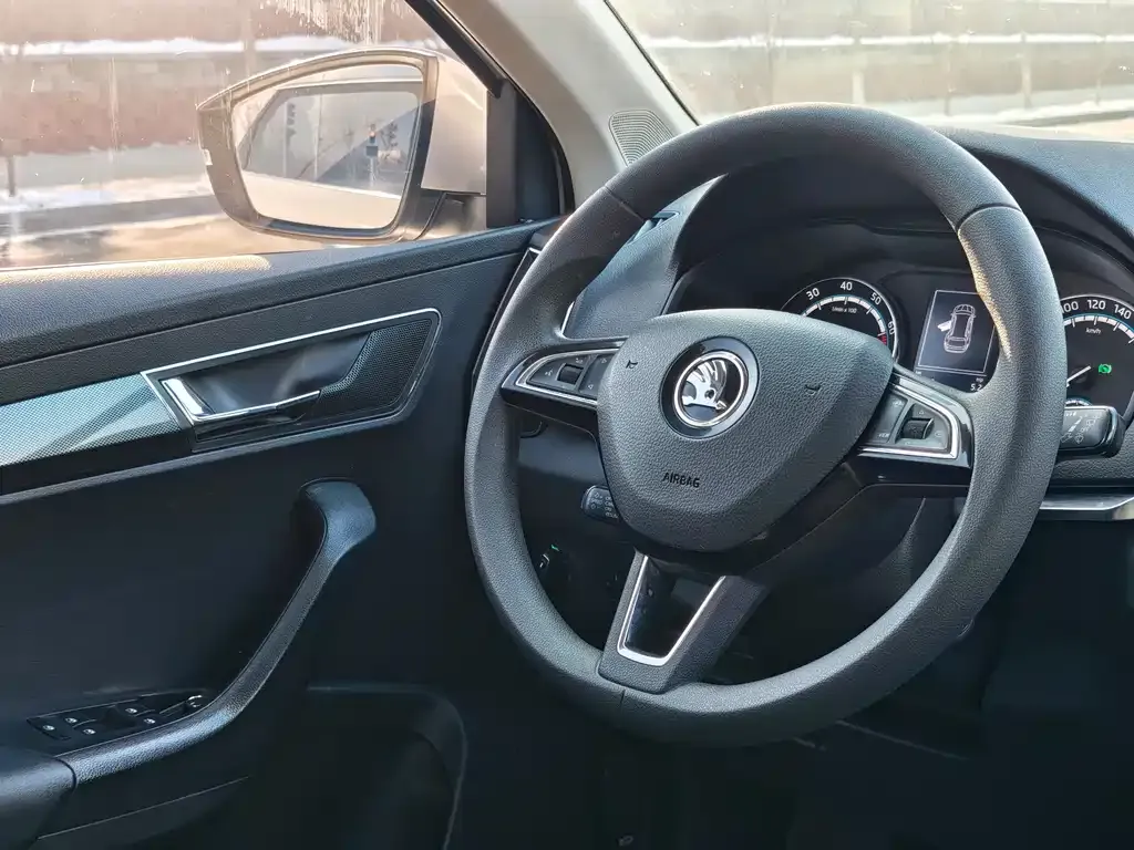 Skoda Karoq 2022 из CN, фото 10