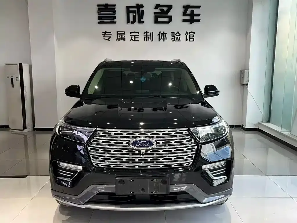 Ford Explorer 2023 из CN, фото 2