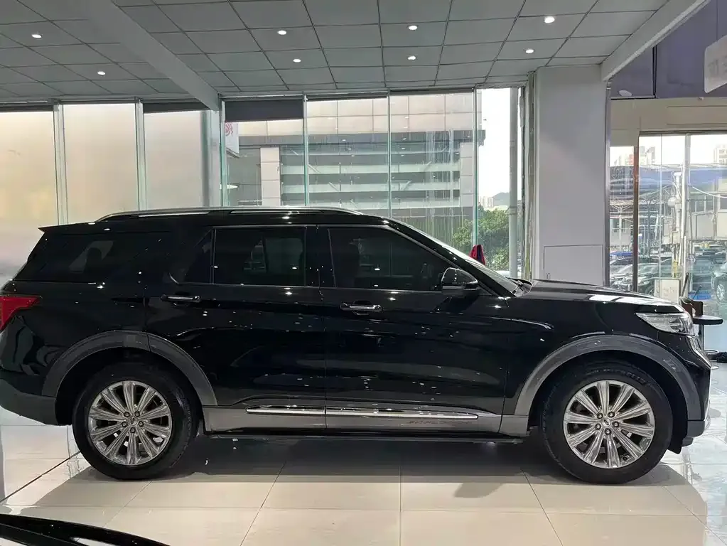 Ford Explorer 2023 из CN, фото 5