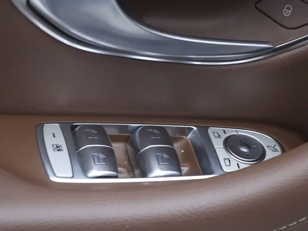 Mercedes-Benz E-Class 2023 из CN, фото 9