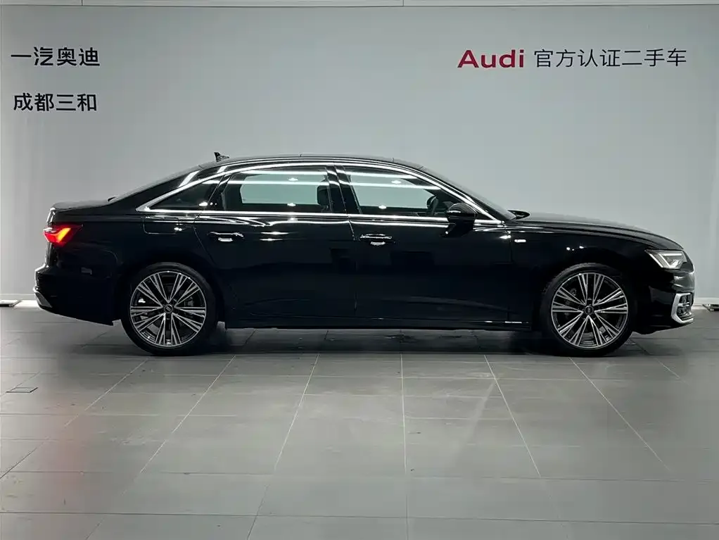 Audi A6L 2023 из CN, фото 5