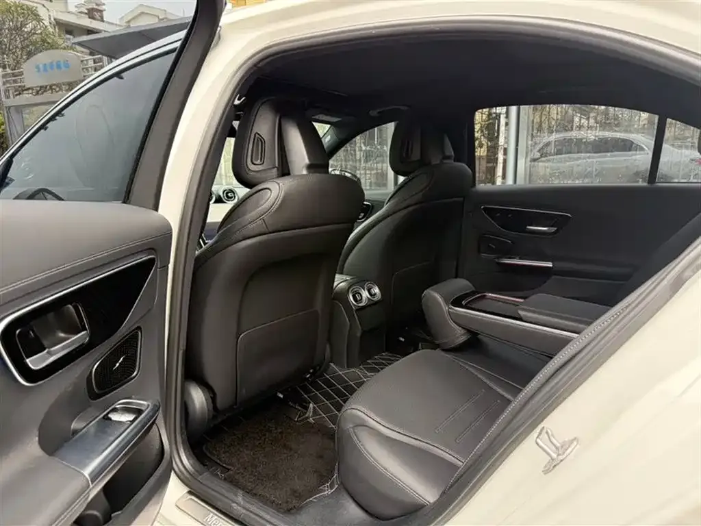 Mercedes-Benz C-Class 2023 из CN, фото 7
