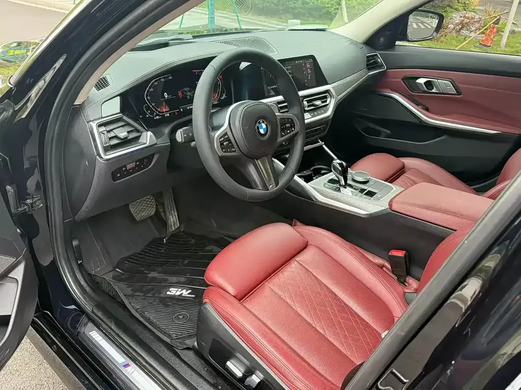 BMW 3 Series 2021 из CN, фото 3