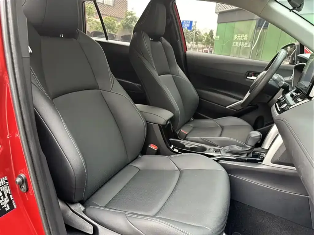 Toyota Frontlander 2022 из CN, фото 4