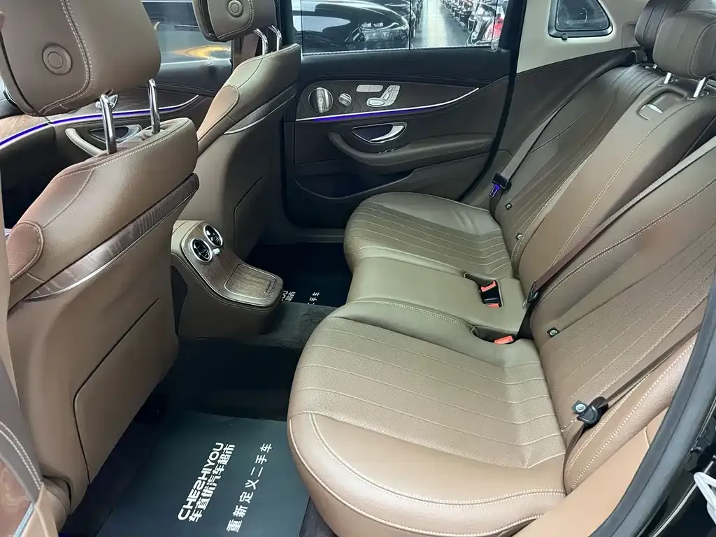 Mercedes-Benz E-Class 2022 из CN, фото 4