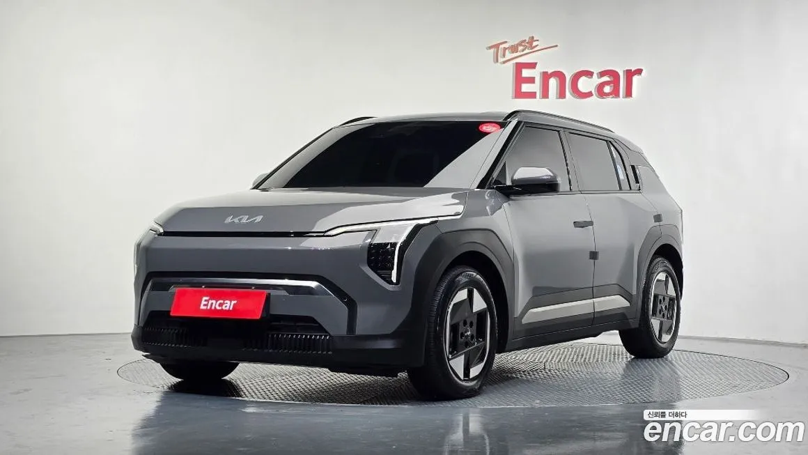 Kia EV3 — фото 1