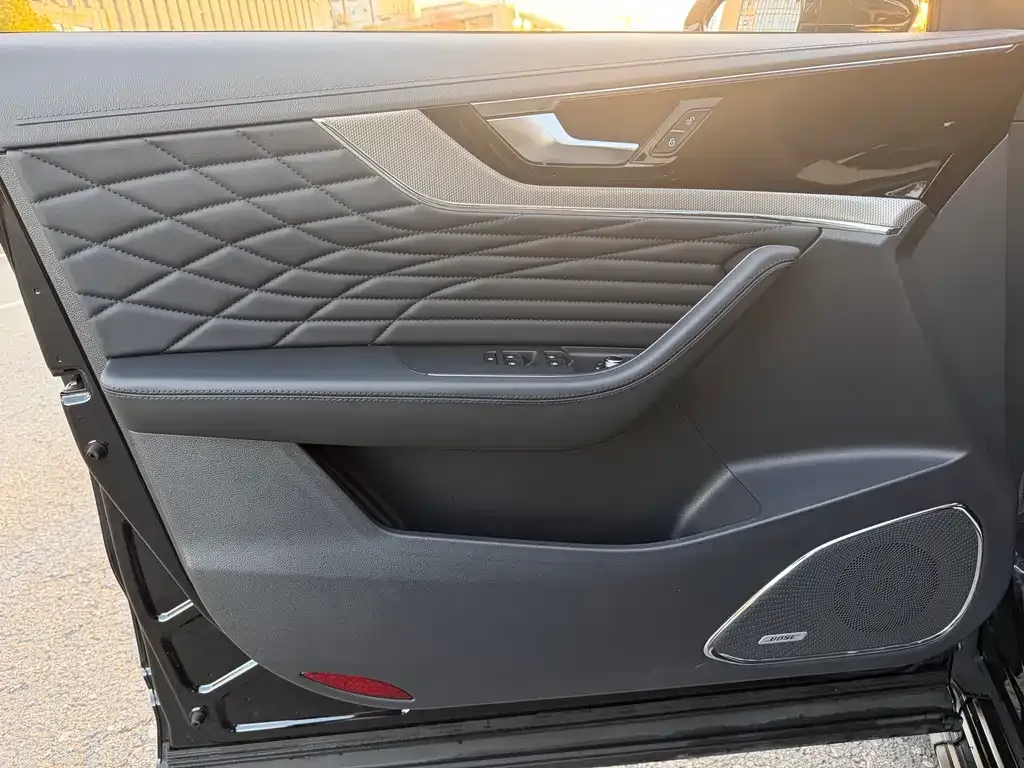 Hongqi HS5 2022 из CN, фото 5