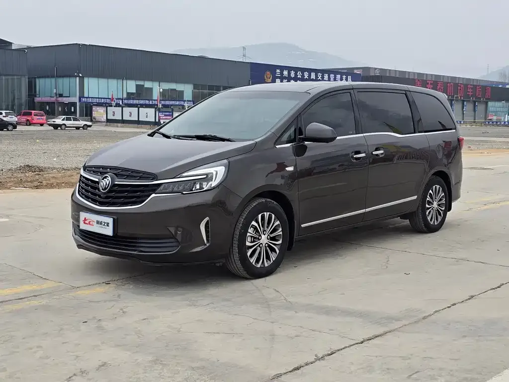 Buick GL8 2021 из CN, фото 1