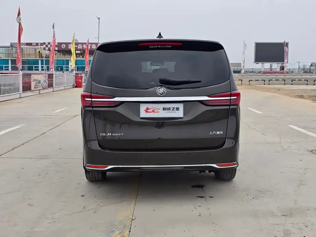 Buick GL8 2021 из CN, фото 4