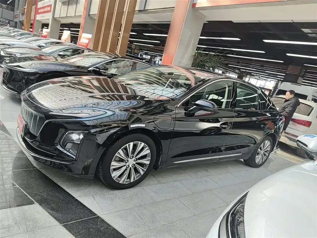 Hongqi E-QM5 2023 из CN, фото 3