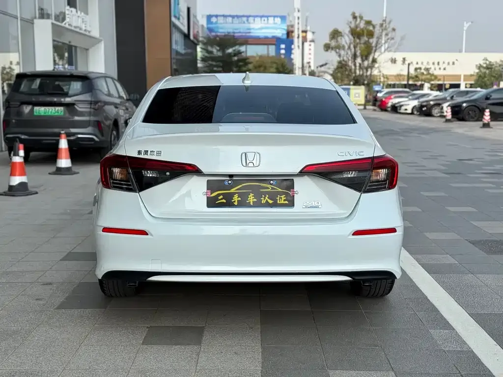 Honda Civic 2024 из CN, фото 3