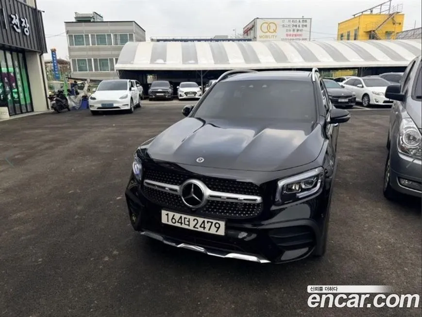 Mercedes-Benz GLB-Class — фото 1