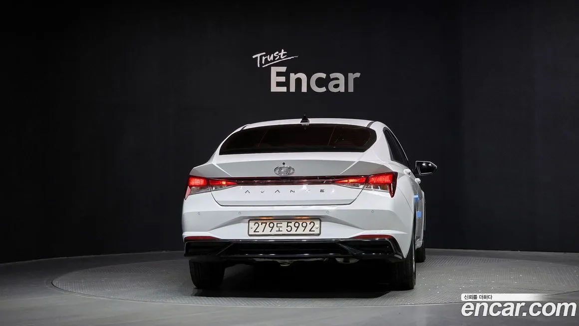 Hyundai AVANTE — фото 2