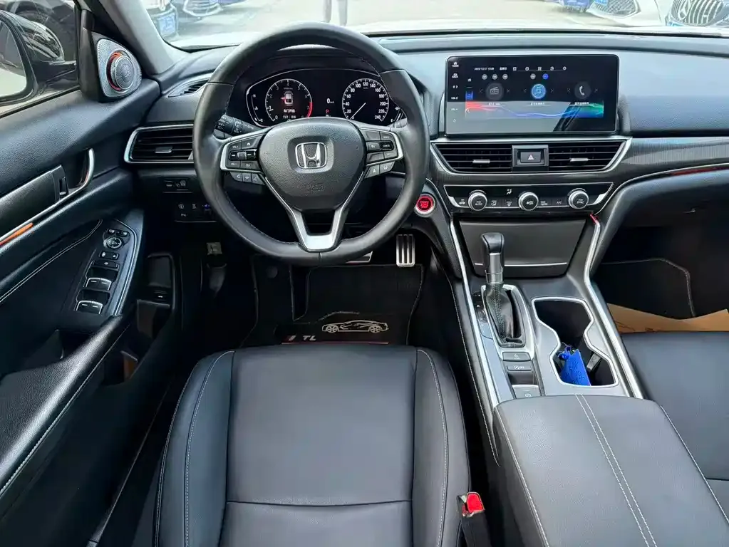 Honda Accord — фото 9