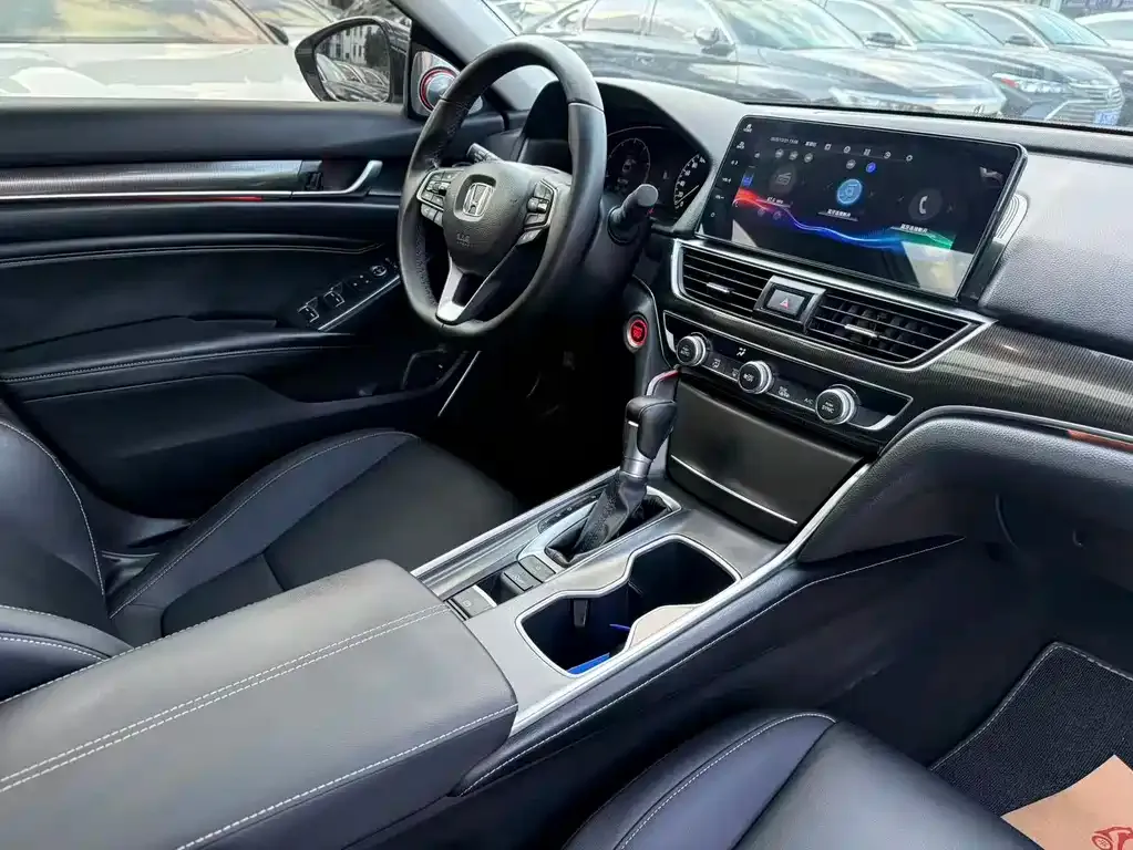 Honda Accord — фото 6
