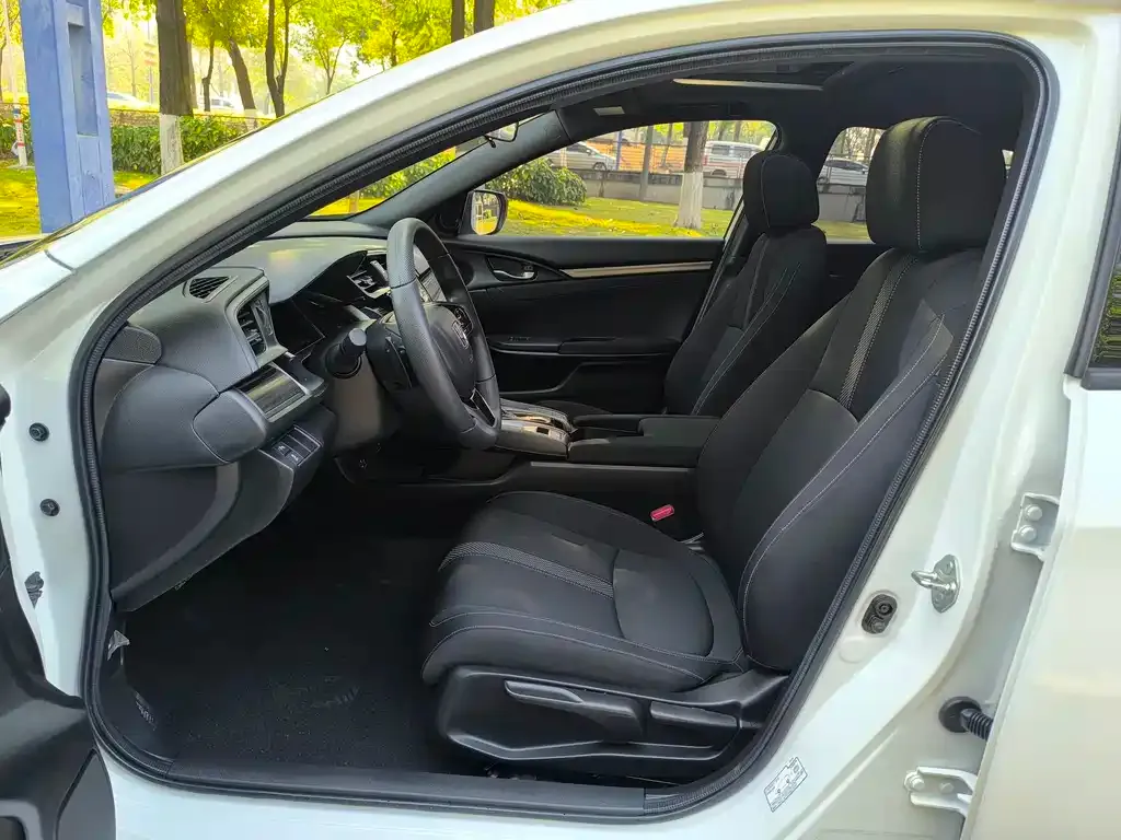 Honda Civic 2022 из CN, фото 3