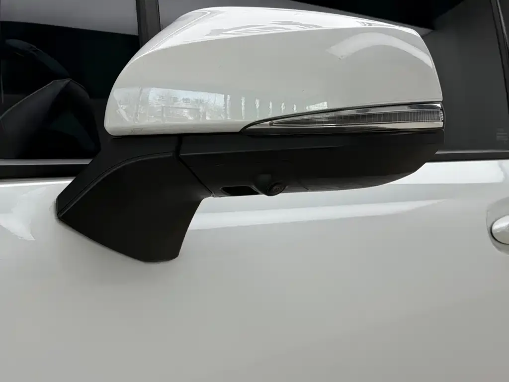 Toyota Sienna 2024 из CN, фото 2