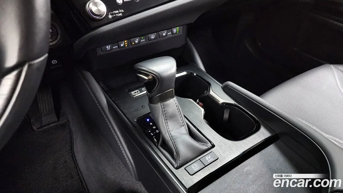 Lexus ES 2024 из KR, фото 9