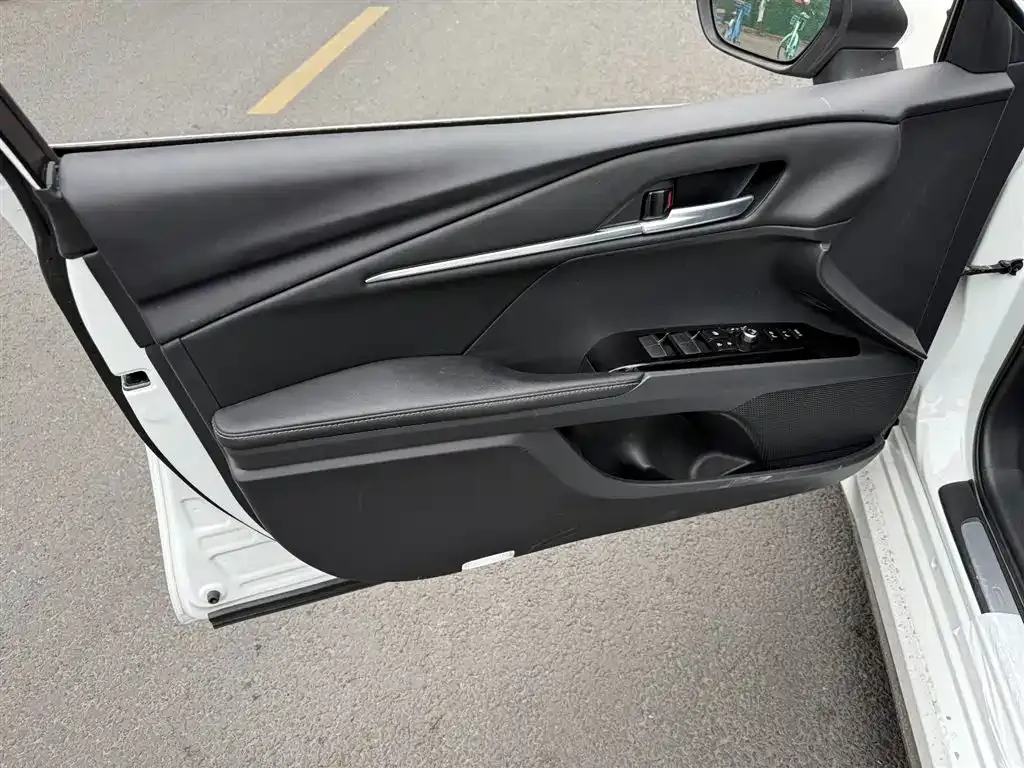 Toyota Camry 2024 из CN, фото 6