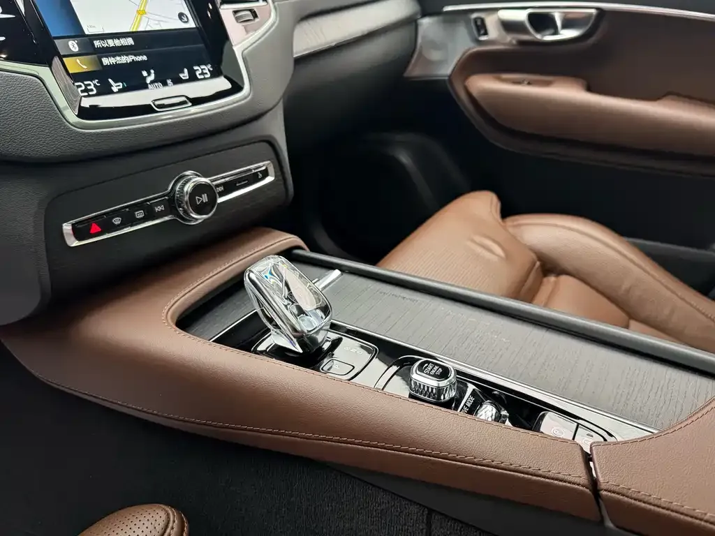 Volvo XC90 2021 из CN, фото 7