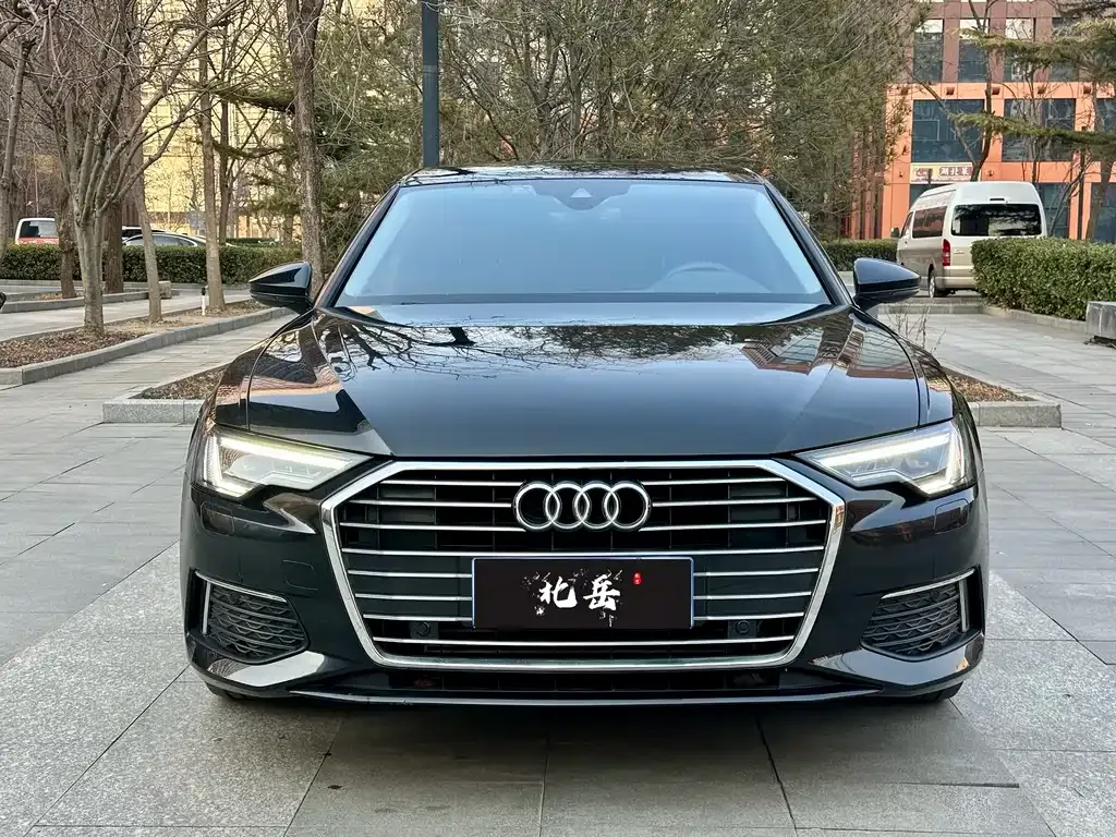 Audi A6L — фото 7