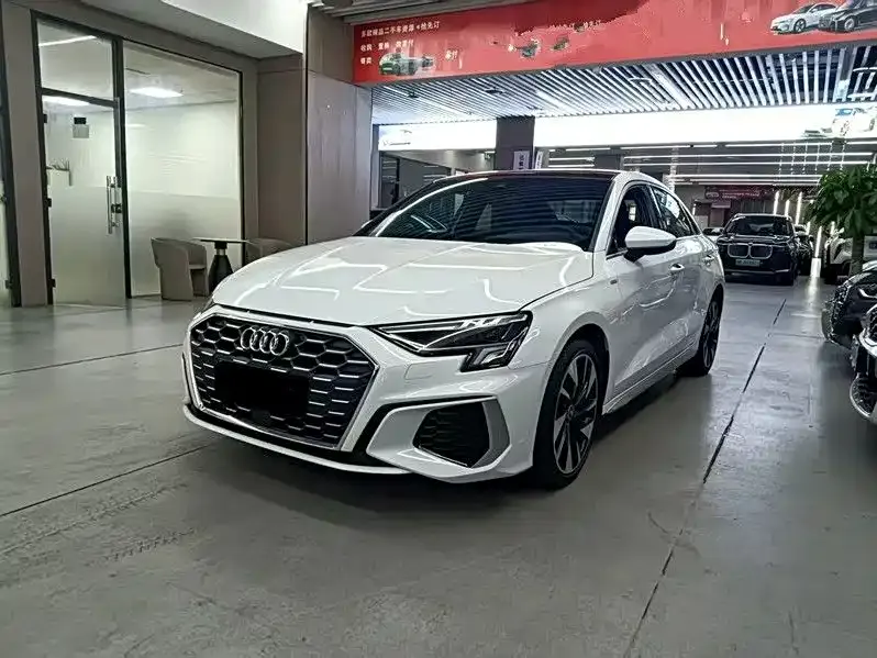 Audi A3 2022 из CN, фото 1