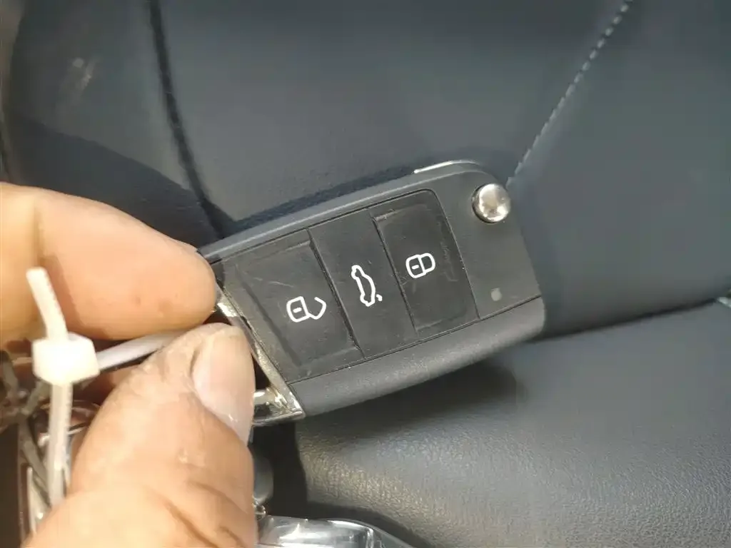 Volkswagen Tharu 2024 из CN, фото 10
