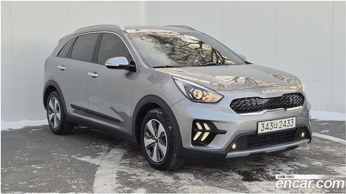 Kia Niro — фото 1