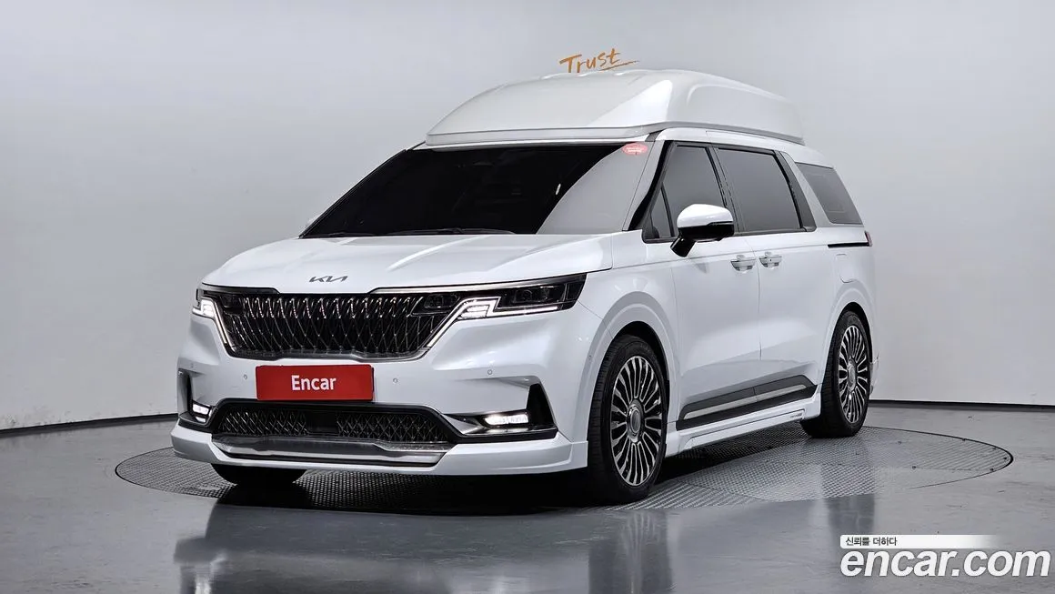Kia Carnival — фото 1