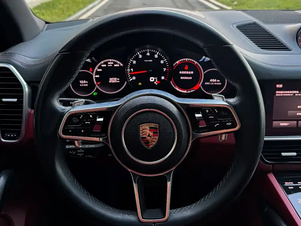 Porsche Cayenne — фото 3