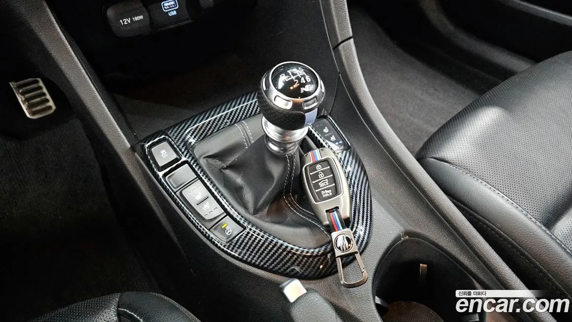 Hyundai Veloster 2021 из KR, фото 5