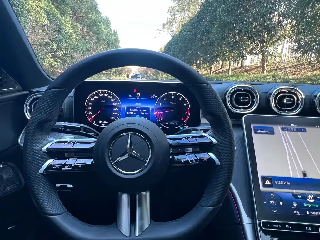 Mercedes-Benz C-Class — фото 10