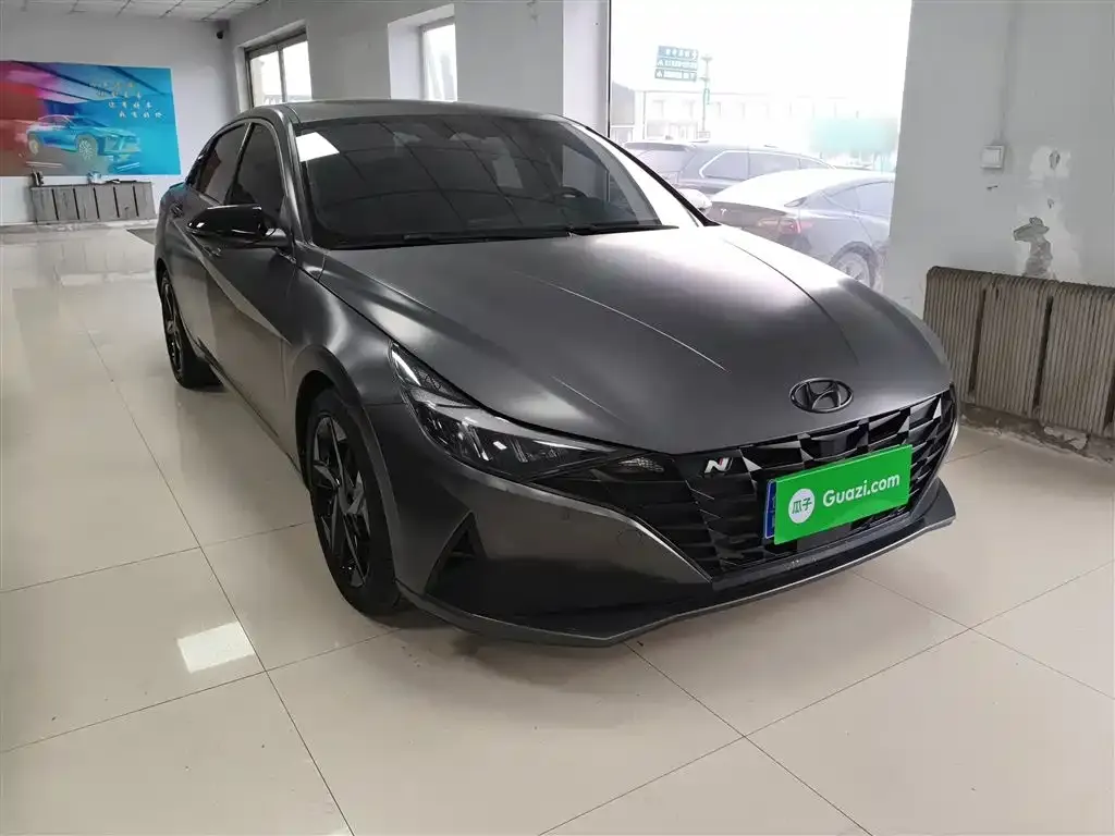 Hyundai Elantra — фото 3