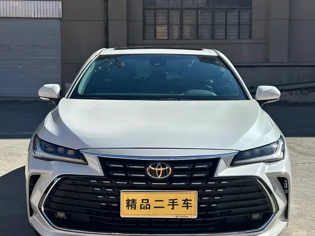 Toyota Avalon 2024 из CN, фото 1